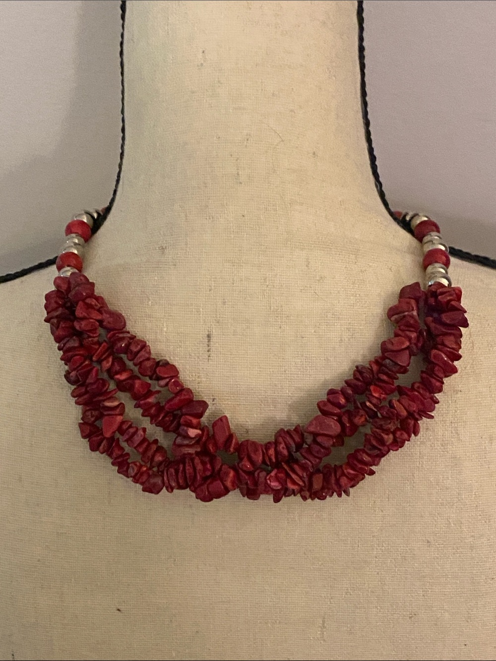 Karla Jordan vintage Red genuine coral 🪸 Multi-Strand Chip Necklace